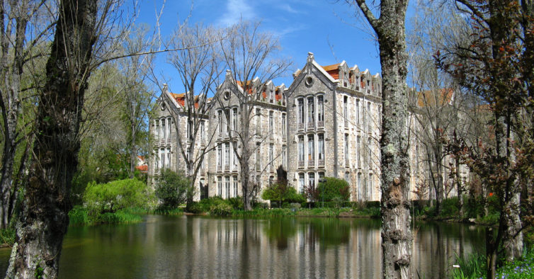 Apartamentos, casas y otros bienes inmuebles, Portugal